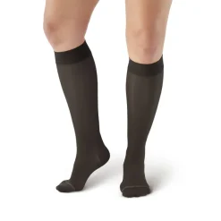 AW 18 Sheer Support Knee Highs 20-30 mmHg