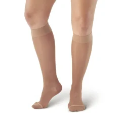 AW 16 Sheer Support Knee Highs 15-20 mmHg