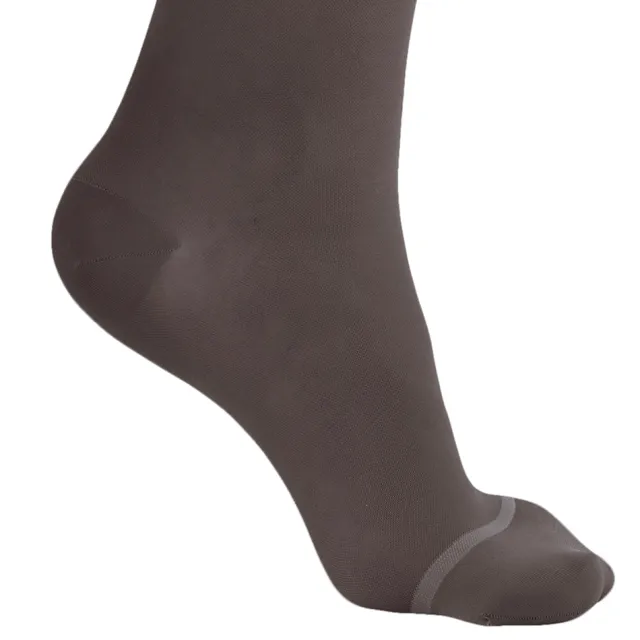 AW 16 Sheer Support Knee Highs 15-20 mmHg
