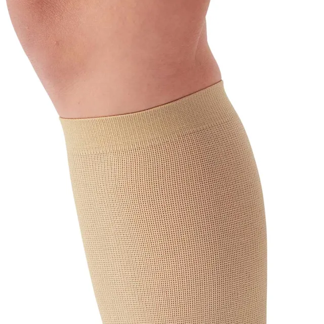 AW 169 Women's Cotton Travel Knee High Socks 15-20 mmHg