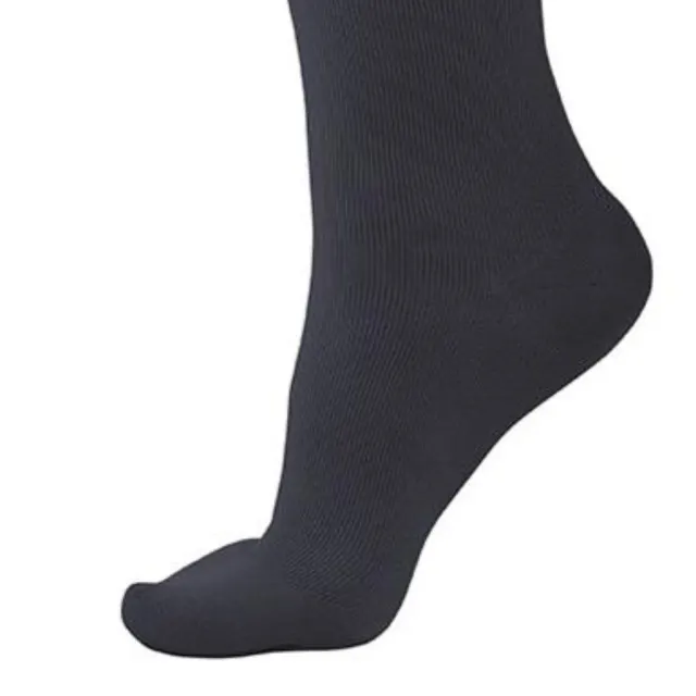 AW 167 Women's Travel Knee High Socks 15-20 mmHg