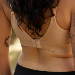 Prairie Wear Hugger Aria Compression Bra