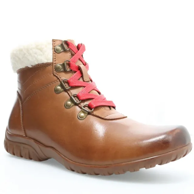 Propet Women's Dasher Boots