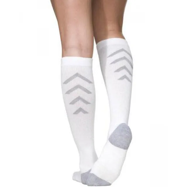 Sigvaris Well Being 401 Athletic Recovery Knee High Socks 15-20 mmHg