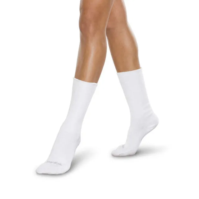 SmartKnit Seamless Diabetic Coolmax Crew Socks